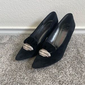 Charles Jourdan Pumps Heels Women’s Size 8 Black Suede Classic Pointed Toes Shoe